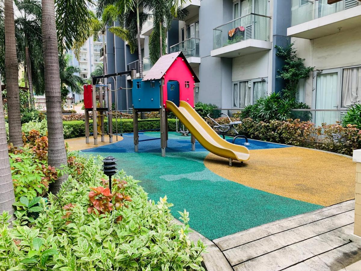 פאסאי One Palm Tree Villas Condominium - Studio 2Nd Fl With Balcony - Across Terminal 3 Airport מראה חיצוני תמונה