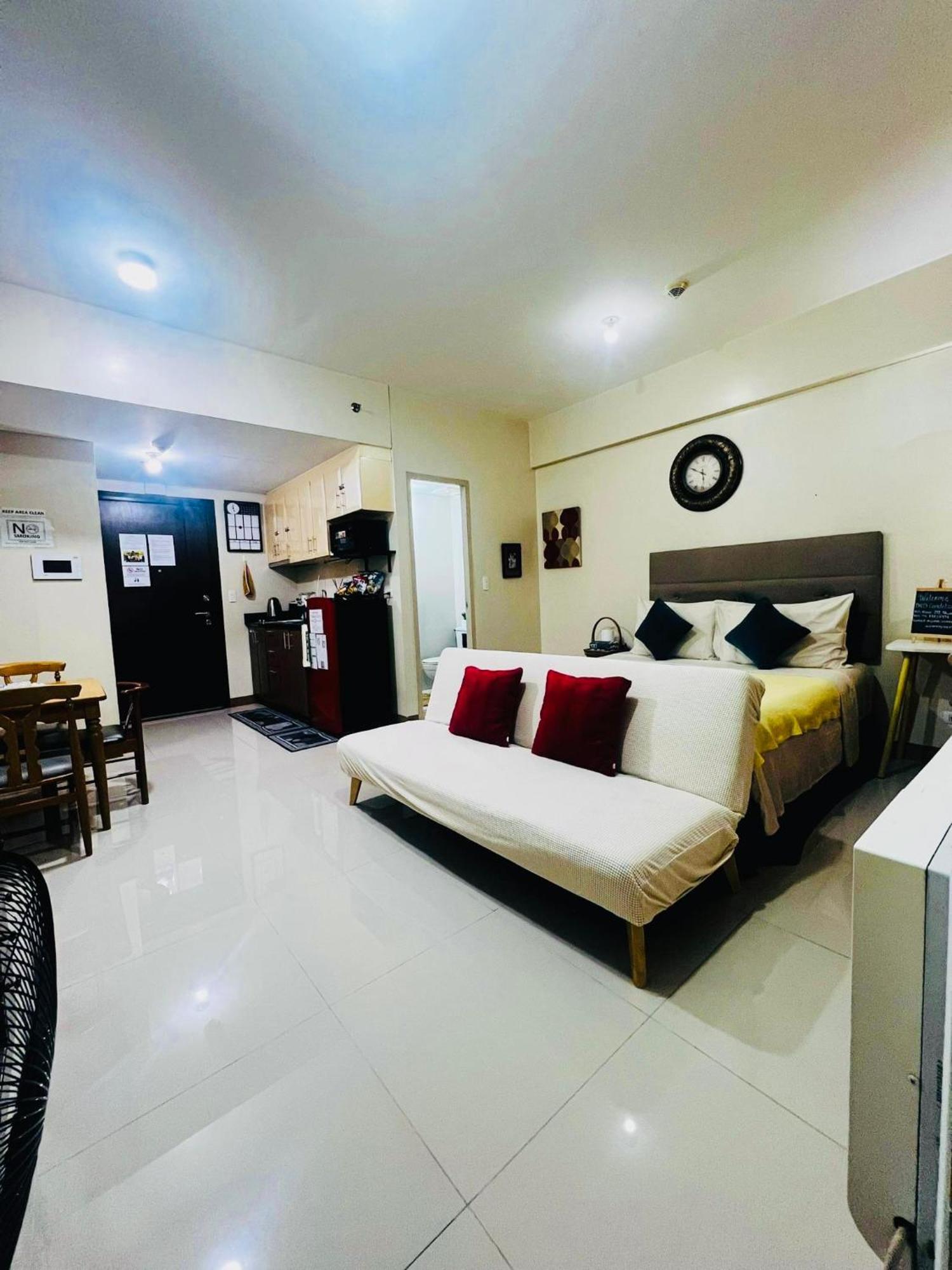 פאסאי One Palm Tree Villas Condominium - Studio 2Nd Fl With Balcony - Across Terminal 3 Airport מראה חיצוני תמונה