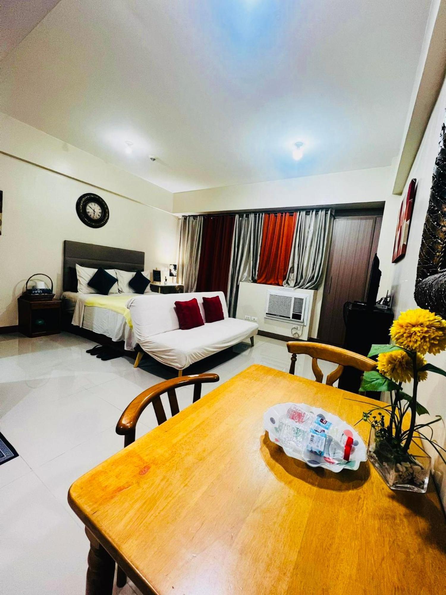פאסאי One Palm Tree Villas Condominium - Studio 2Nd Fl With Balcony - Across Terminal 3 Airport מראה חיצוני תמונה