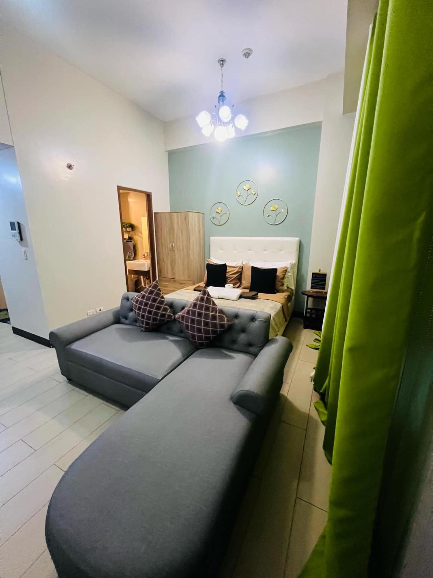 פאסאי One Palm Tree Villas Condominium - Studio 2Nd Fl With Balcony - Across Terminal 3 Airport מראה חיצוני תמונה