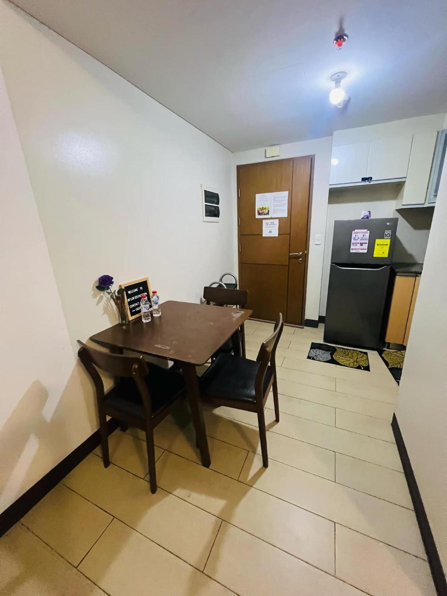 פאסאי One Palm Tree Villas Condominium - Studio 2Nd Fl With Balcony - Across Terminal 3 Airport מראה חיצוני תמונה