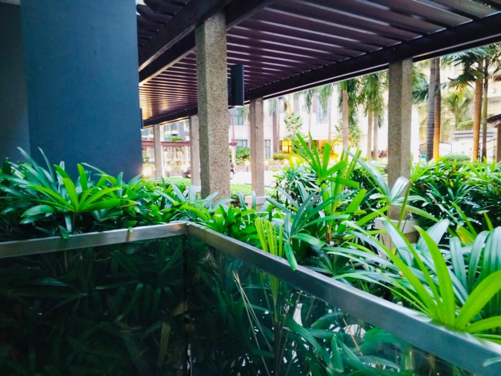 פאסאי One Palm Tree Villas Condominium - Studio 2Nd Fl With Balcony - Across Terminal 3 Airport מראה חיצוני תמונה