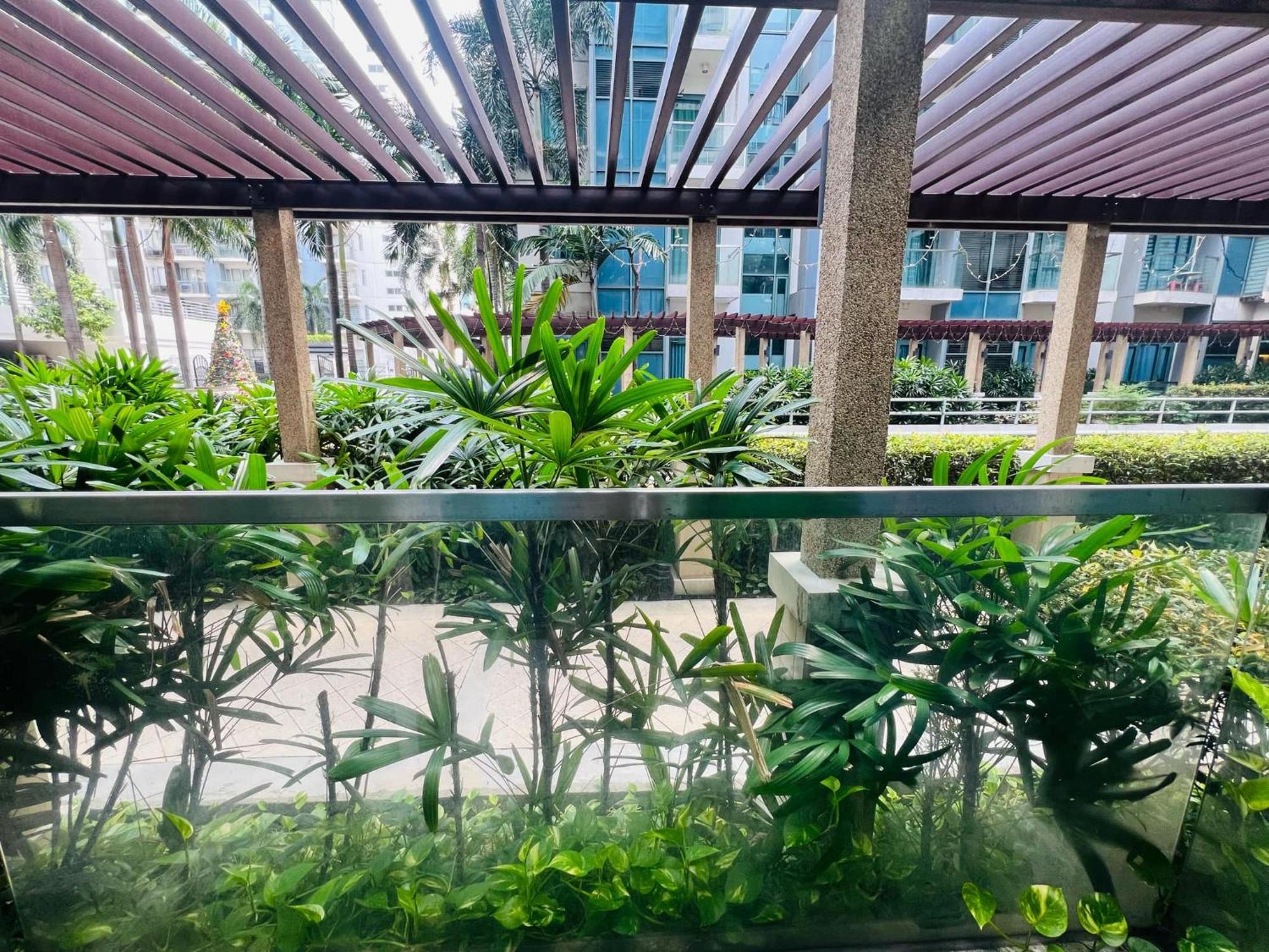 פאסאי One Palm Tree Villas Condominium - Studio 2Nd Fl With Balcony - Across Terminal 3 Airport מראה חיצוני תמונה