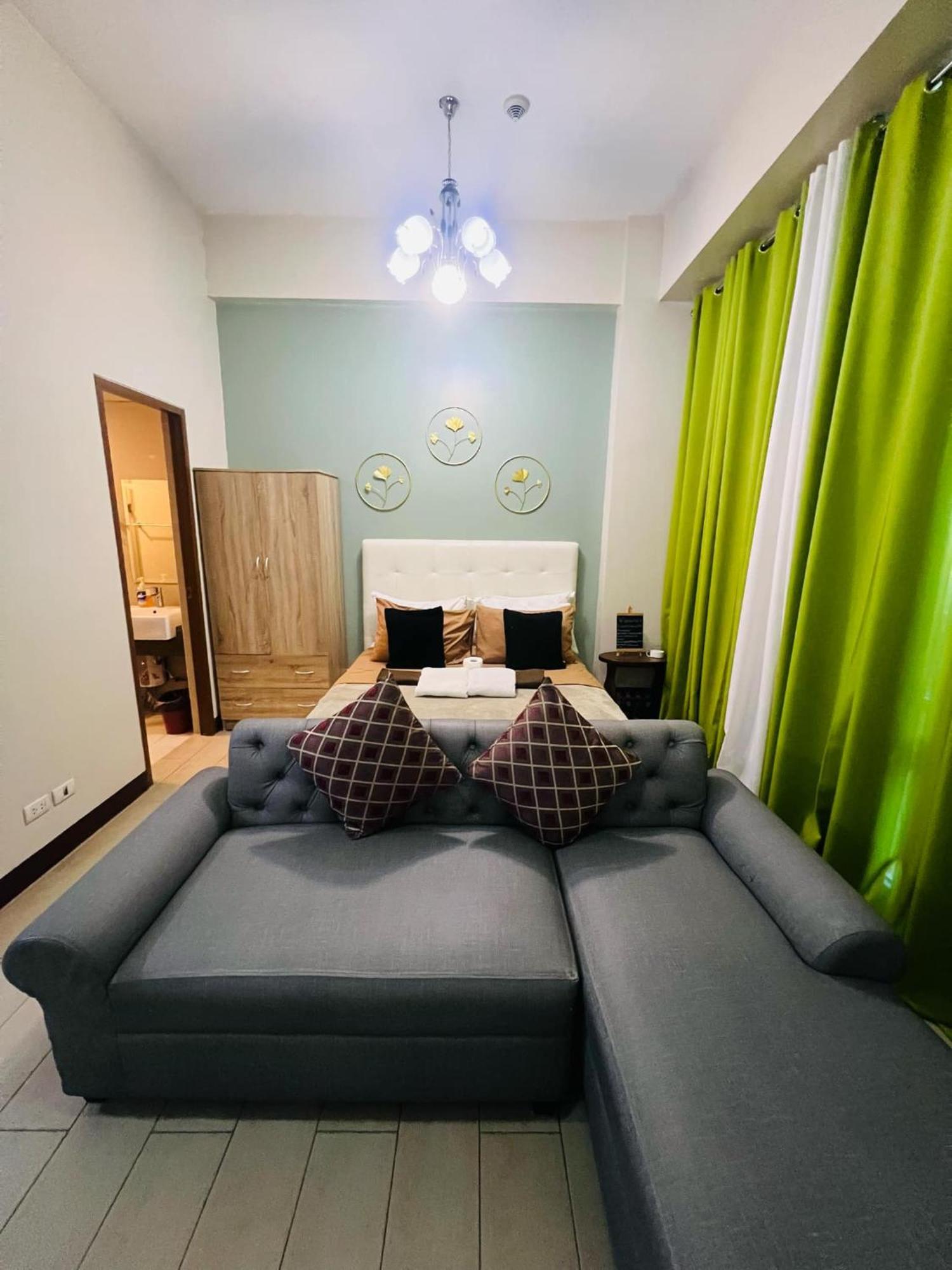 פאסאי One Palm Tree Villas Condominium - Studio 2Nd Fl With Balcony - Across Terminal 3 Airport מראה חיצוני תמונה